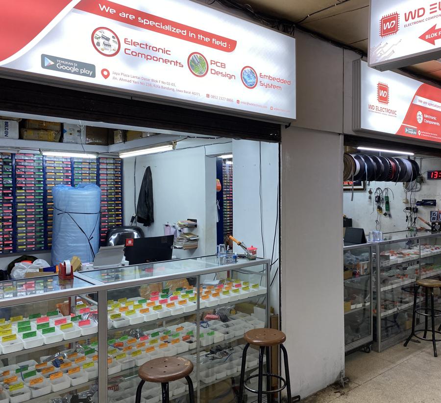 Toko WD Electronic di Jaya Plaza